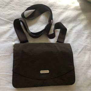 Baggallini crossbody bag